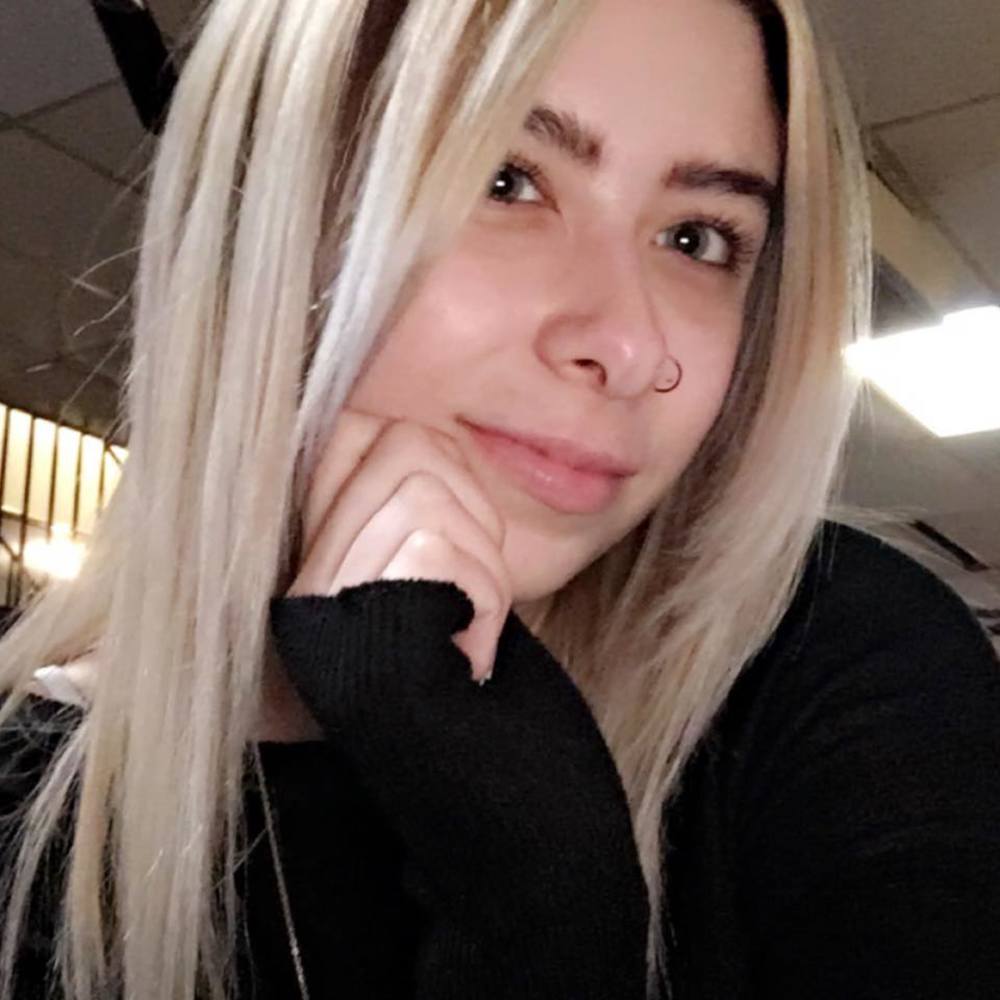 Meet your Posher, Julia